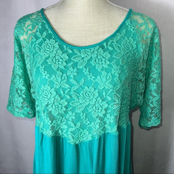 ▪️Lace Top Tunic - Picture 2 of 10